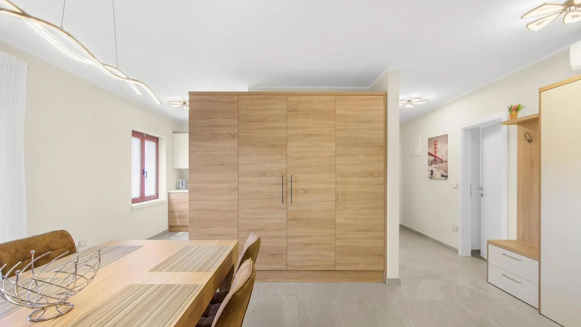 Apartment Stanko Vrvari