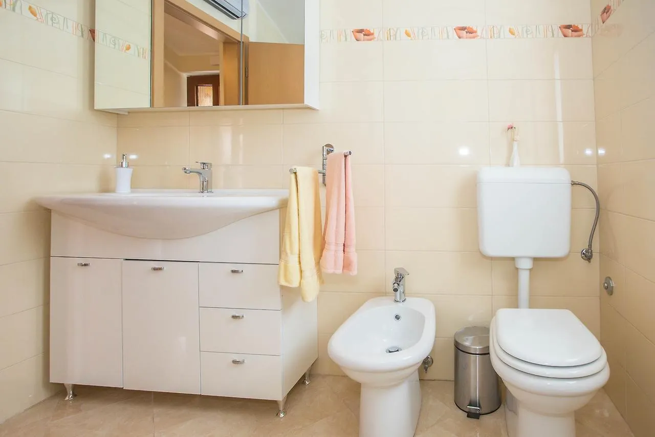 Apartment Stanko Vrvari