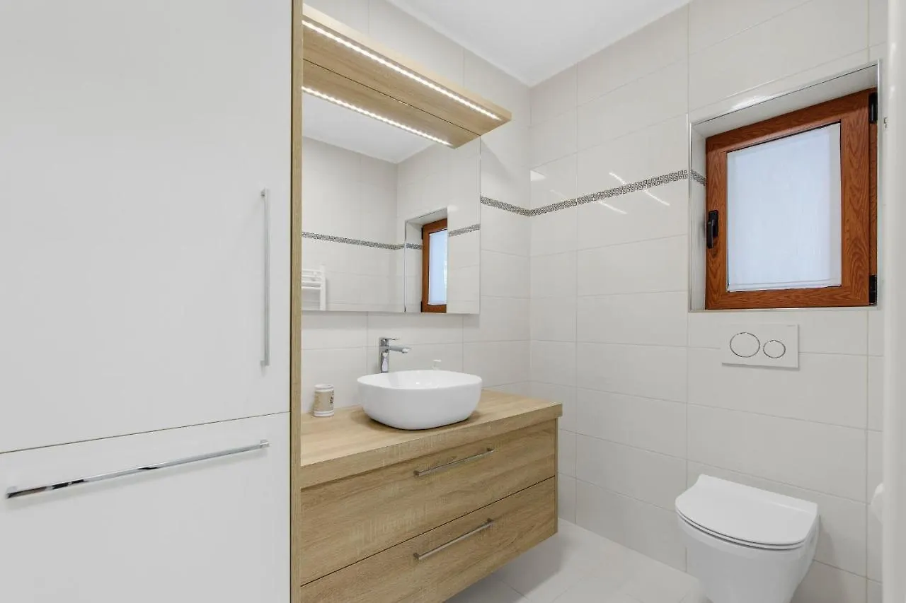 Apartment Stanko Vrvari