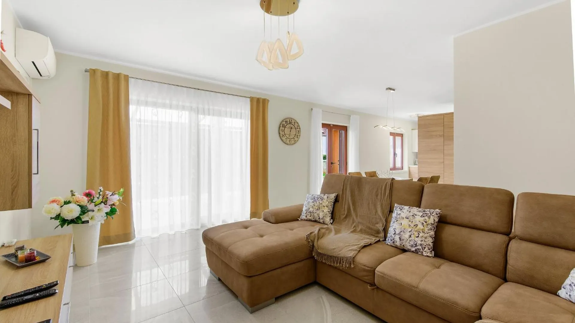 Apartment Stanko Vrvari Guest house
