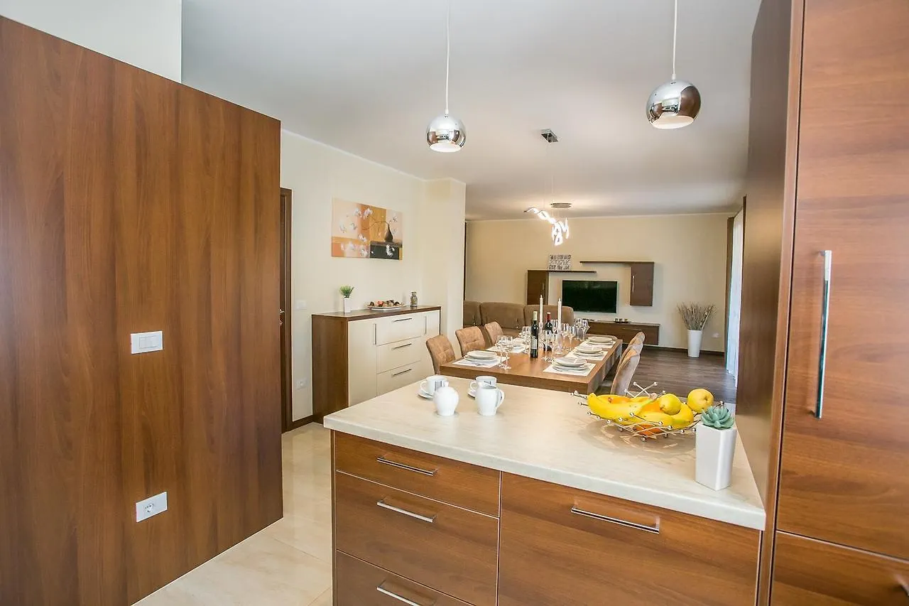 Apartment Stanko Vrvari